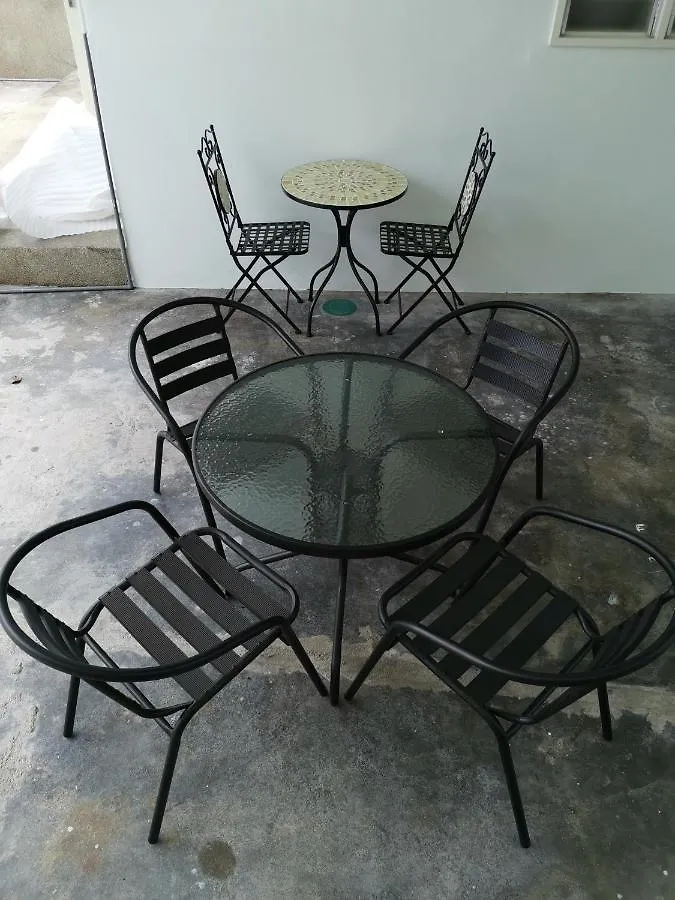 G Fortune Guest House Victoria Green George Town